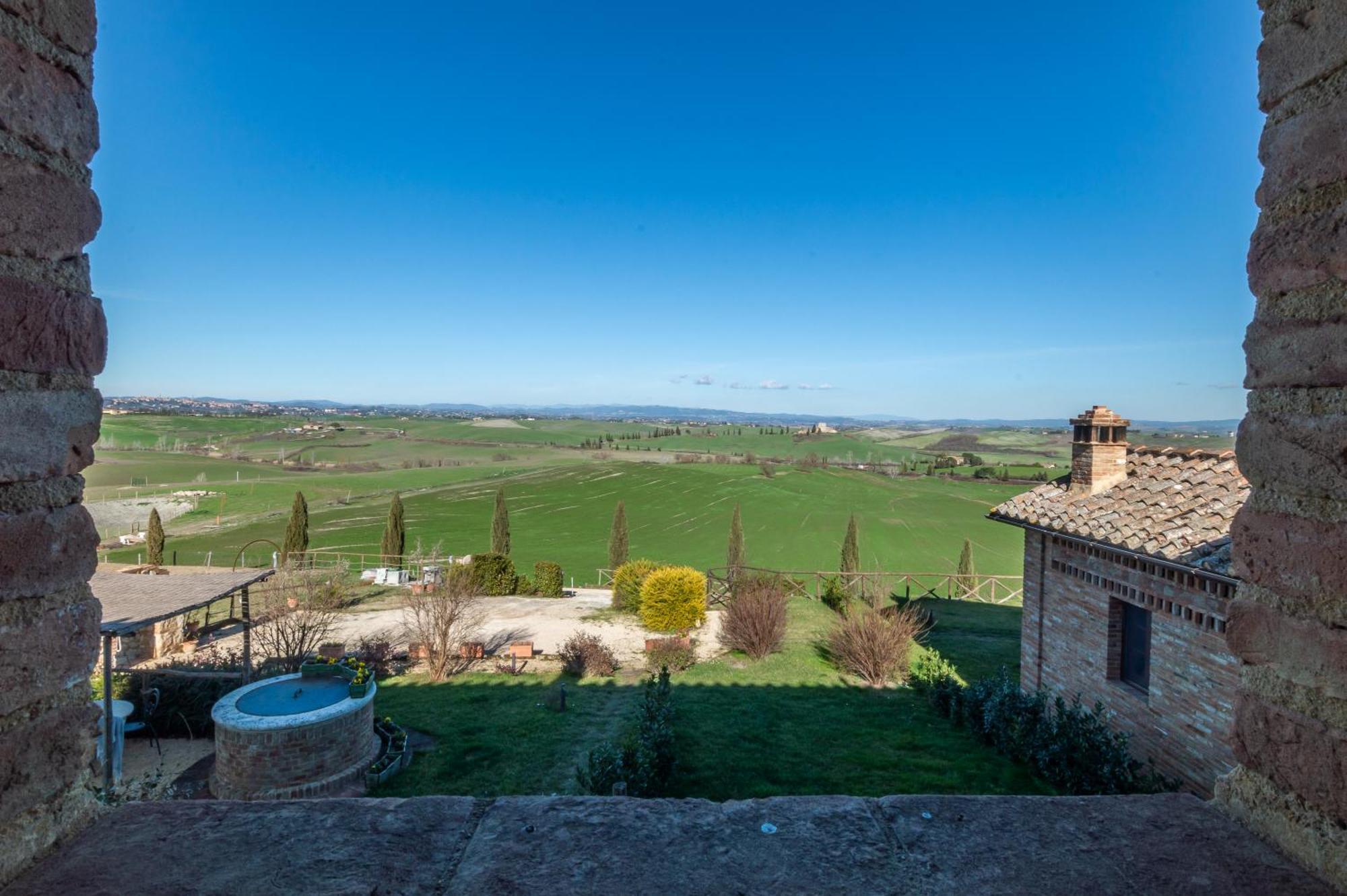 Willa Sunflower Con Vista Su Siena Corsano  Zewnętrze zdjęcie