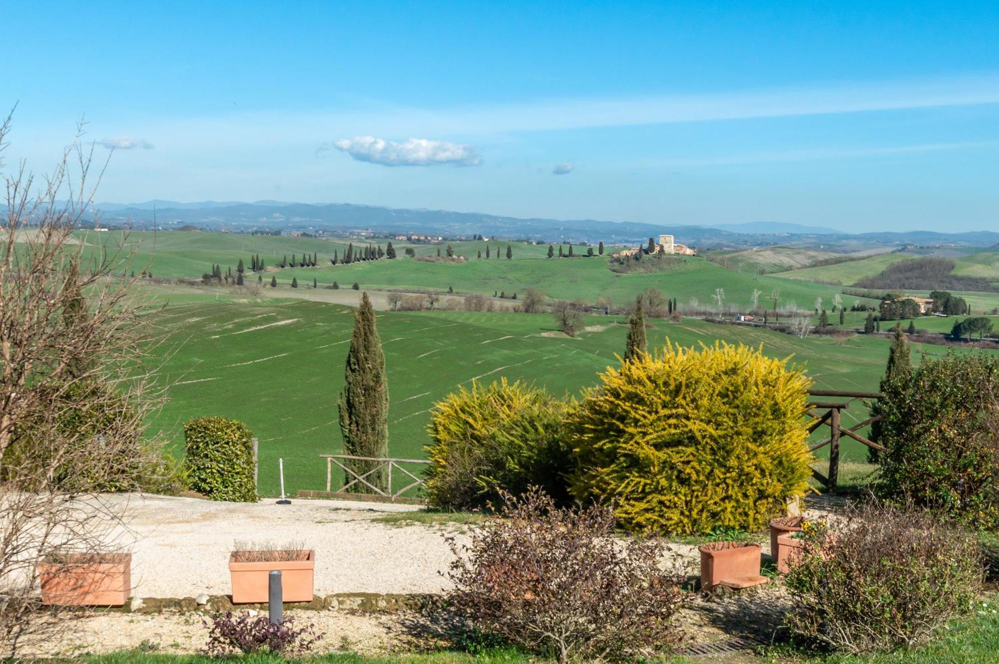 Willa Sunflower Con Vista Su Siena Corsano  Zewnętrze zdjęcie